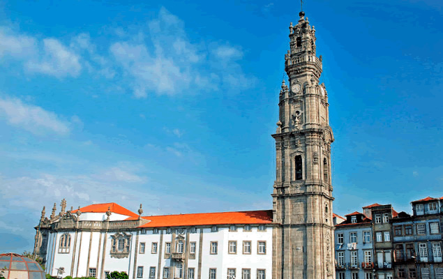 O que fazer no Porto, em Portugal: Igreja e Torre dos Clérigos