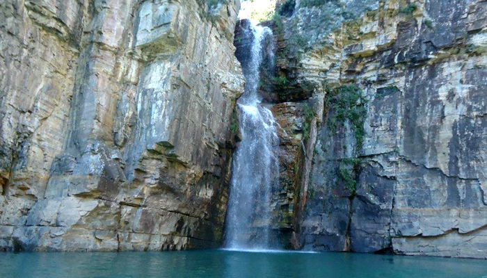 Cachoeira do Lago Azul, em Capitólio (MG)
