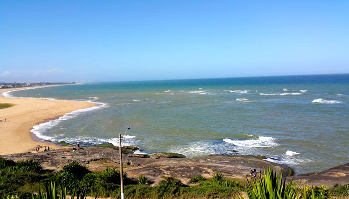 Praias de Vila Velha (ES): Praia da Baleia