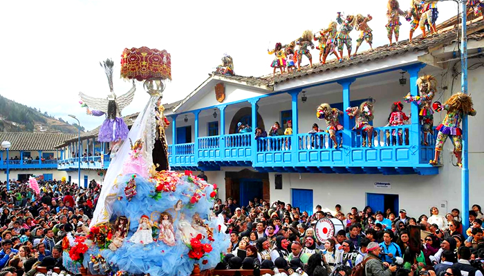 Festas Populares do Peru: Virgen del Carmen, em Paucartambo