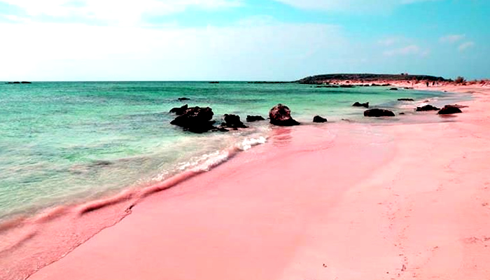 Praias de Areia Rosa pelo Mundo