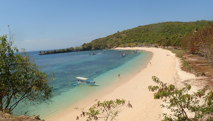 Praia Rosa de Tangsi Beach – Indonésia