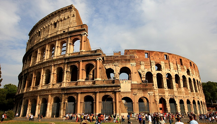 História e Curiosidades do Coliseu, em Roma: Vista Externa