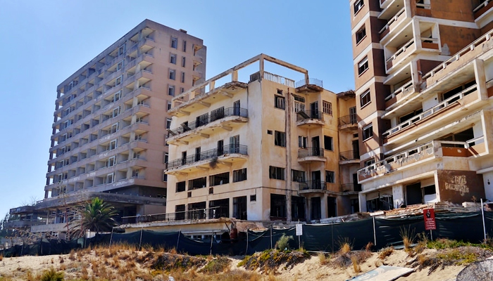 Incríveis Cidades Fantasmas pelo Mundo: Resort abandonado na cidade de Varosha, no Chipre