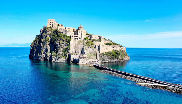 Castelos Incríveis da Itália: Castello Aragonese