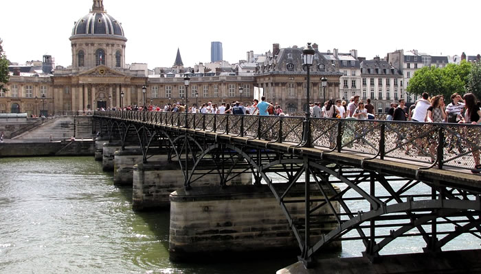 História da Ponte dos Cadeados, em Paris: Nova Pont des Arts