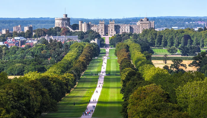 A extensa The Long Walk em direção ao Castelo de Windsor