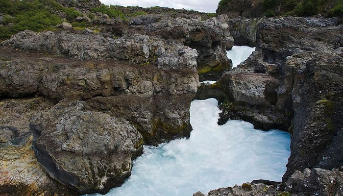 Cachoeiras da Islândia: Barnafoss