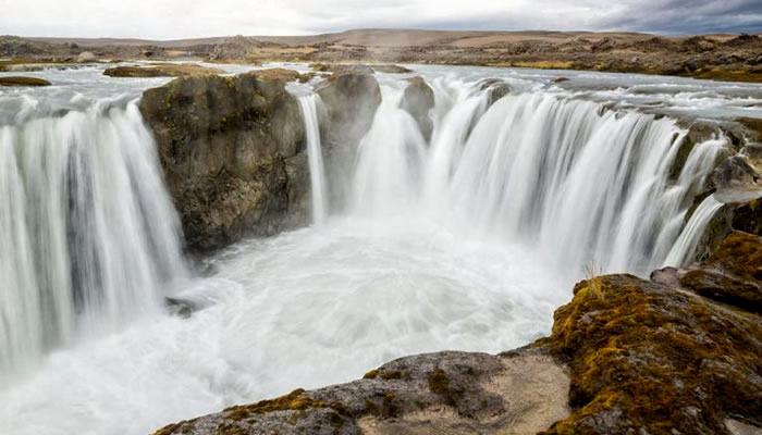 Cachoeiras da Islândia: Hrafnabjargafoss