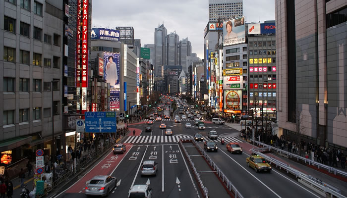 Trânsito no Japão: Carros dirigem à esquerda