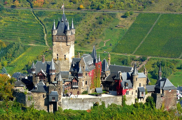 Castelos mais antigos do mundo: Castelo Cochem (Alemanha)