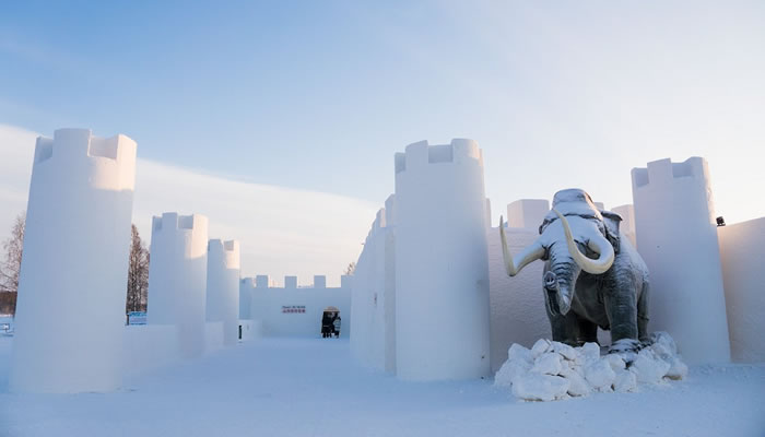 Snowcastle of Kemi, um castelo de gelo em forma de castelo na Finlândia