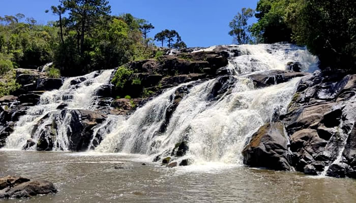 As melhores cachoeiras perto de Curitiba: Cachoeira do Recanto Saltinho