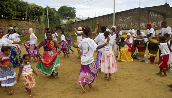 Danças Típicas do Rio de Janeiro: Caxambu