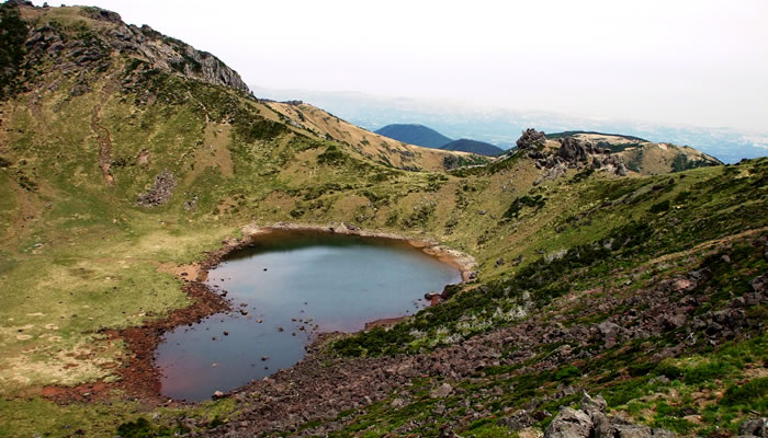 O que fazer na Ilha de Jeju (Coreia do Sul): Lago formado na cratera vulcânica do Monte Halla