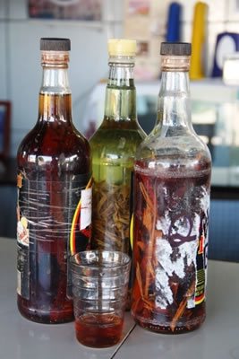 Bebidas Típicas da Bahia: Cachaças medicinais 