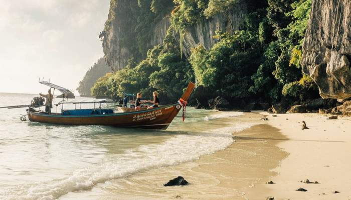 Como chegar à ilha dos macacos, na Tailândia: Barco de Cauda