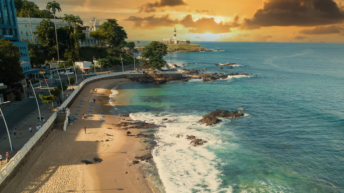 Praias que você precisa conhecer em Salvador (BA):